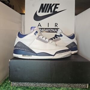 Nike Air Jordan 3 Retro Midnight Navy Size 8.5 Men's Shoes No box.  Paint on mid
